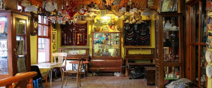 Esenler Antika Eşya Alan Yerler