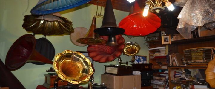 Bostancı Antika Eşya Alan Yerler