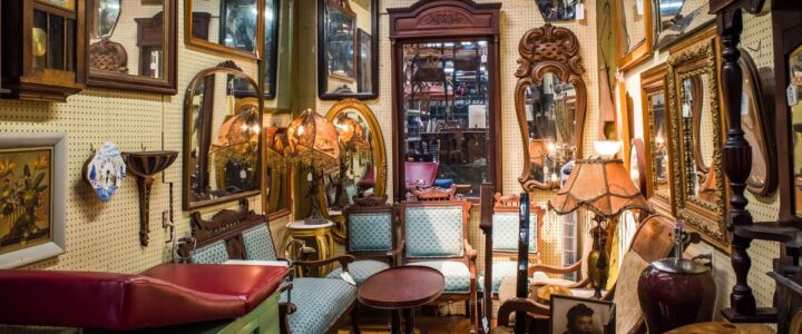 Selamiçeşme Antika Eşya Alan Yerler