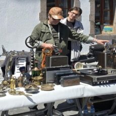 Yeldeğirmeni Antika Eşya Alan Yerler