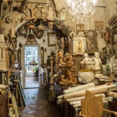 Çemberlitaş Antika Eşya Alan Yerler